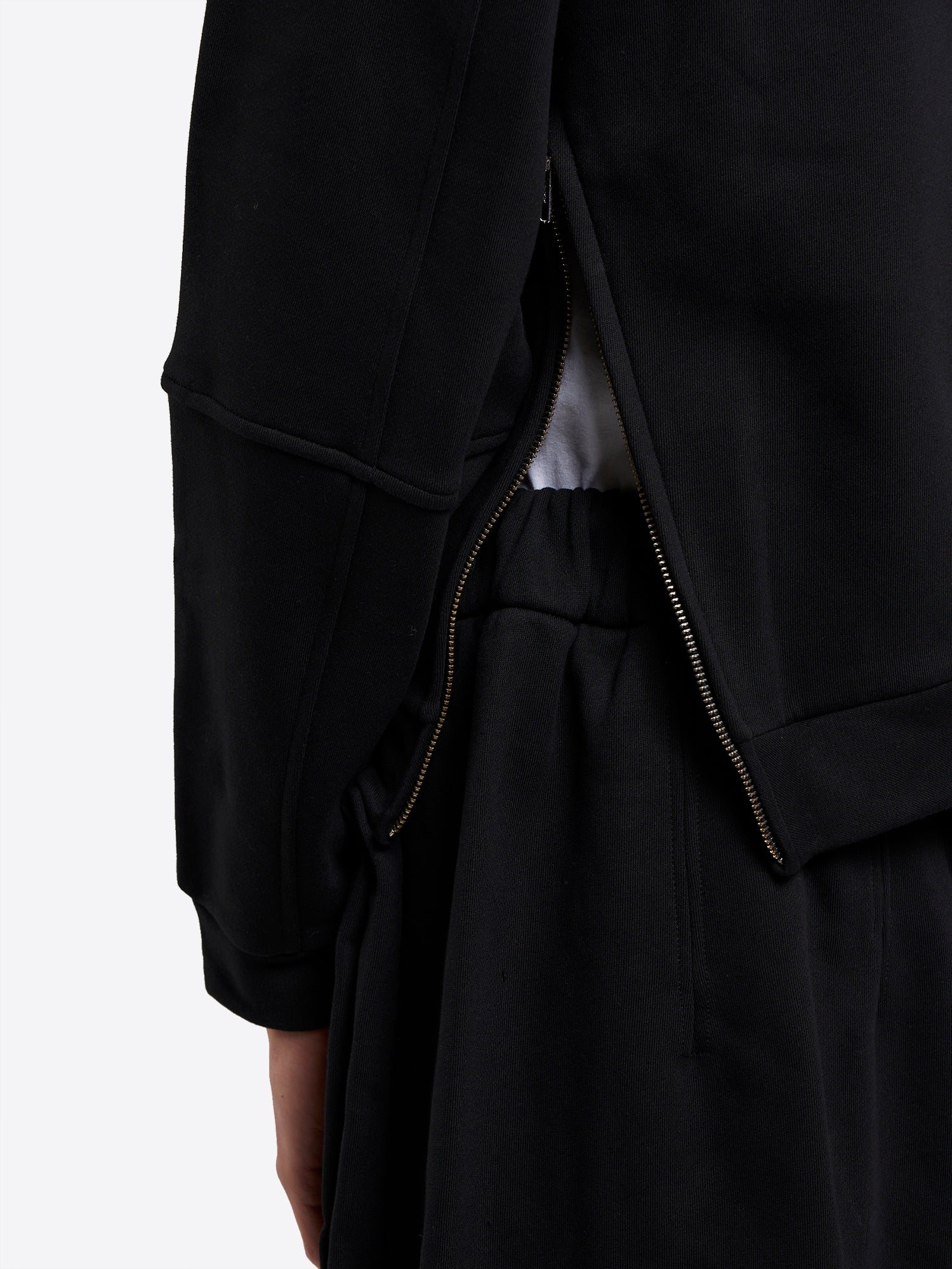 Random Identities | Raglan Sweatshirt in Black