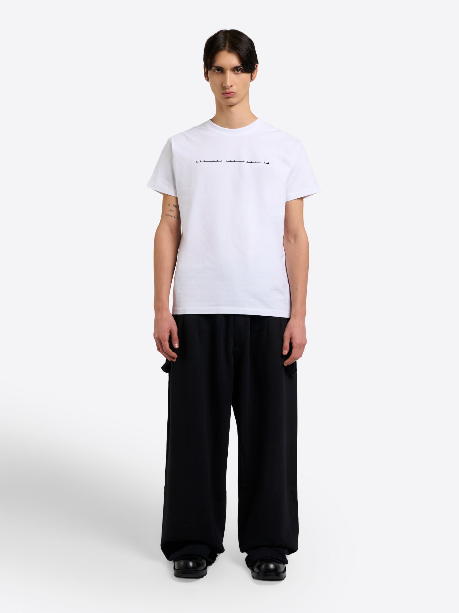 Random Identities | T-Shirt RIs Case in White