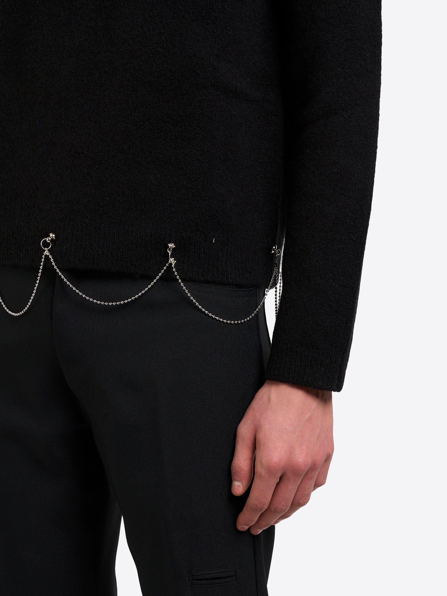 Crew Neck With Chain - Black