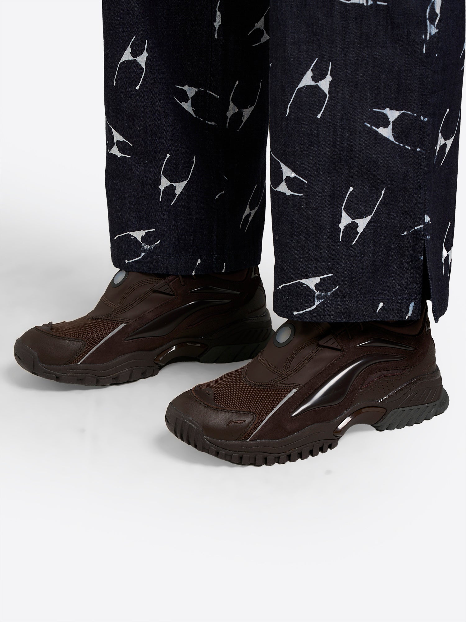 Aurora运动鞋 李宁 x Random Identities - 棕色