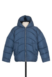 Random Identities Duvet Puffer Jacket in AVIO, hooded with diagonal quilting and S&M zip closure