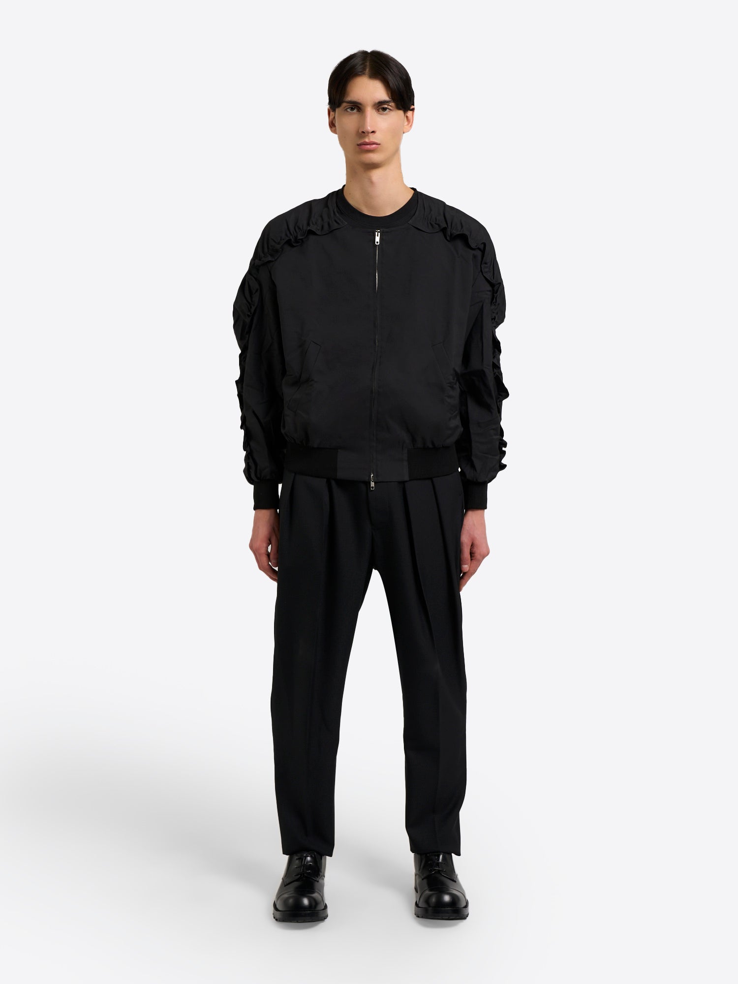 RANDOM IDENTITIES(ランダムアイデンティティ)ブラック ワーク Random Identities | Bomber with Ruffled Sleeve in Black
