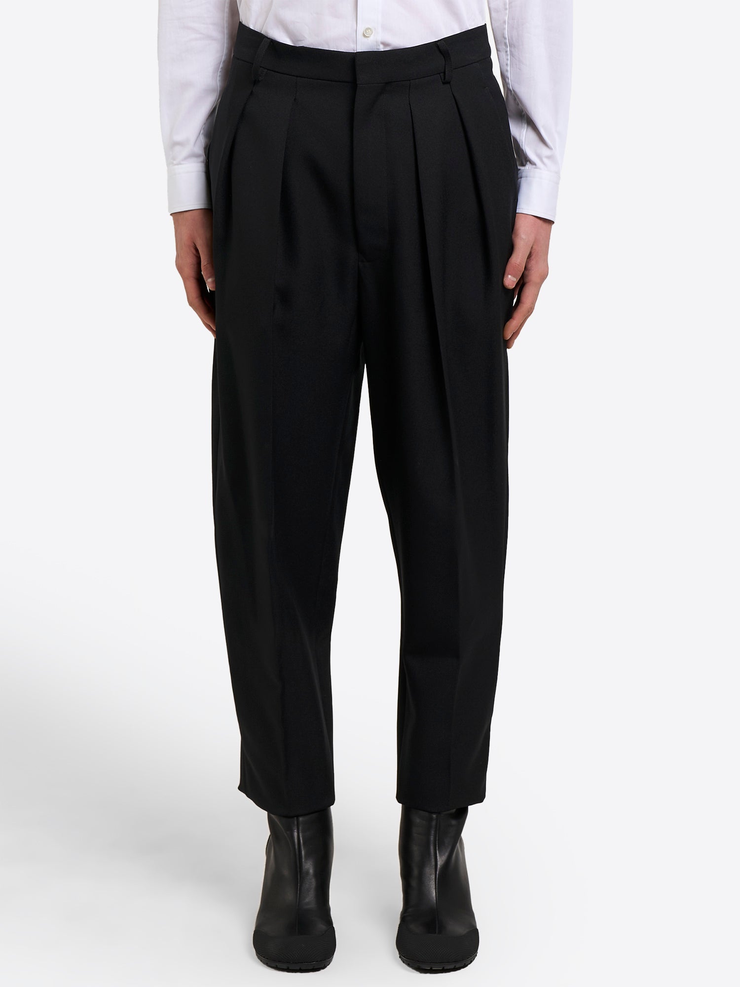 Pleated Tapered Trouser - Black