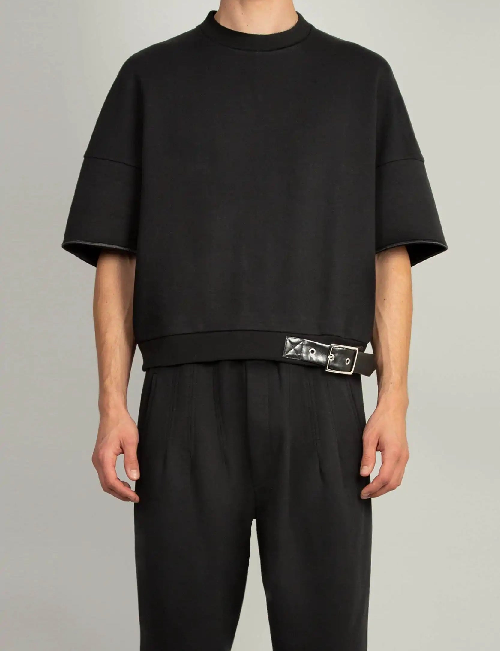 Random Identities Sweatshirt With Emphasised Back in Black, crew neck short sleeve sweatshirt with faux leather belt detail, front view